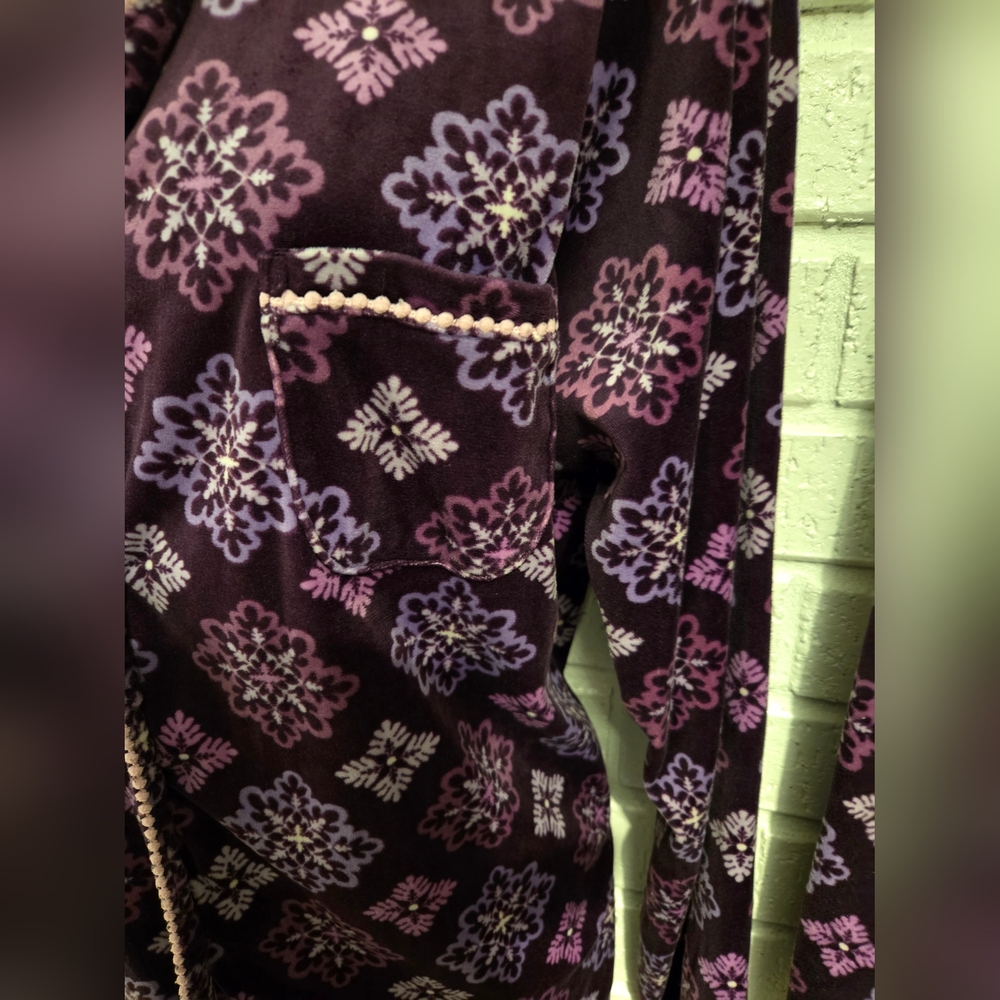 1071 secret treasures pajama set. - Picture 8 of 14